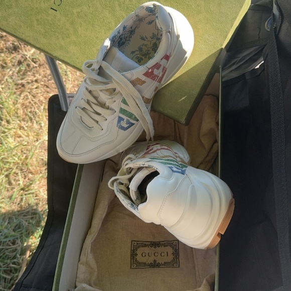 Gucci Shoes - Women’s size 8 white leather tennis shoes